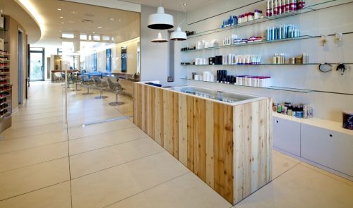 Hair Stylist – Fano, Italy